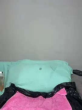 MimiCurves online show from December 3, 10:06 am