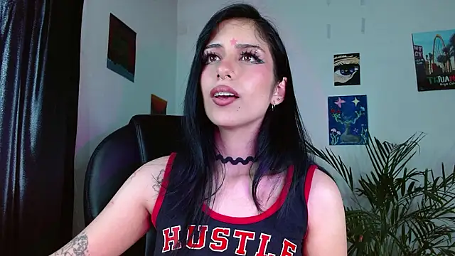 Ary Pieerce online show from March 25, 8:56 pm