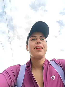 Snapshot of _andrea30 chatting on September 28, 12:32 pm andrea30 online show from September 28, 12:32 pm