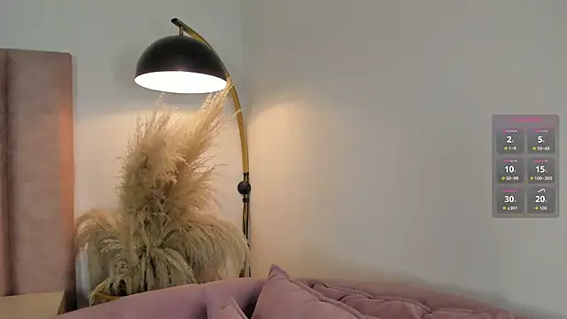 im alejandra  online show from April 20, 5:21 am