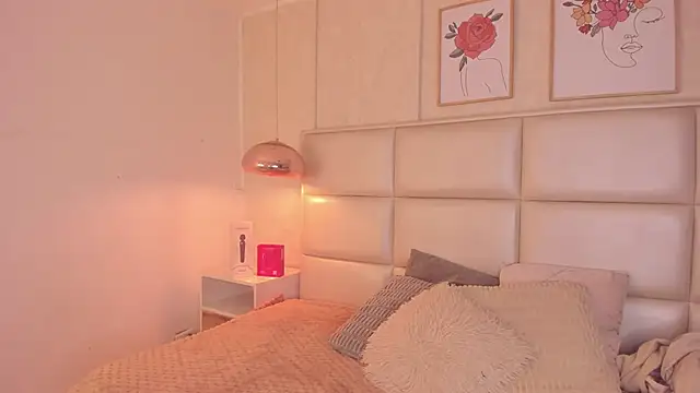 Aily Yozuko online show from April 14, 2:33 am