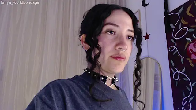 Snapshot of Tanya_WorldBondage chatting on September 15, 2:31 am Tanya WorldBondage online show from September 15, 2:31 am