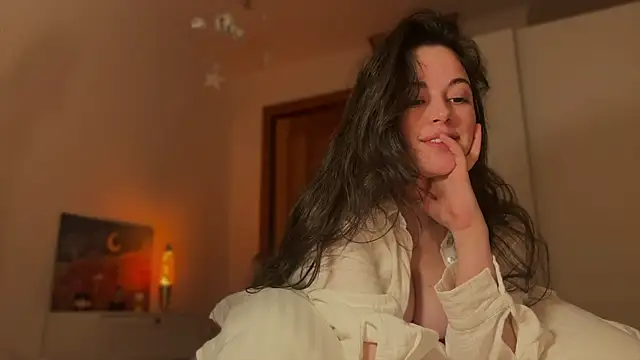 OohBunny online show from December 4, 9:37 pm