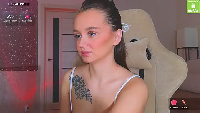 Katy perry  online show from November 23, 3:09 am