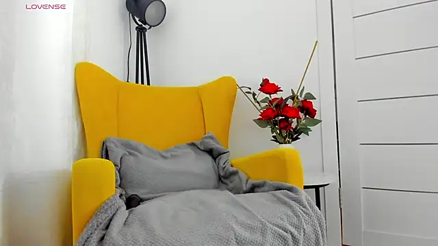 miissblonde online show from March 2, 2:55 am