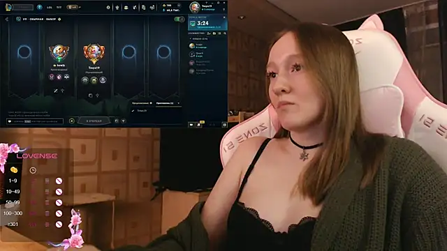 MoonlishSiren online show from September 12, 9:00 pm