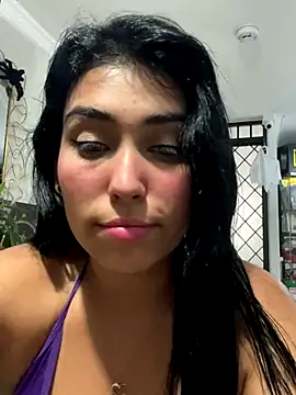 Snapshot of emma__cute__ chatting on October 16, 11:57 am emma cute online show from October 16, 11:57 am