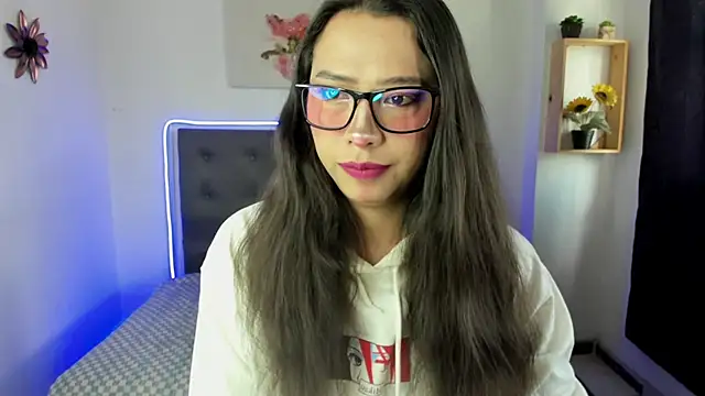 Snapshot of paula_kawaiifu_ chatting on September 22, 2:04 pm paula kawaiifu online show from September 22, 2:04 pm