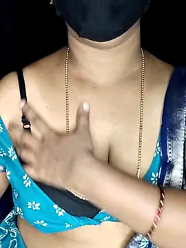 vintage-vibs online show from December 3, 4:26 am