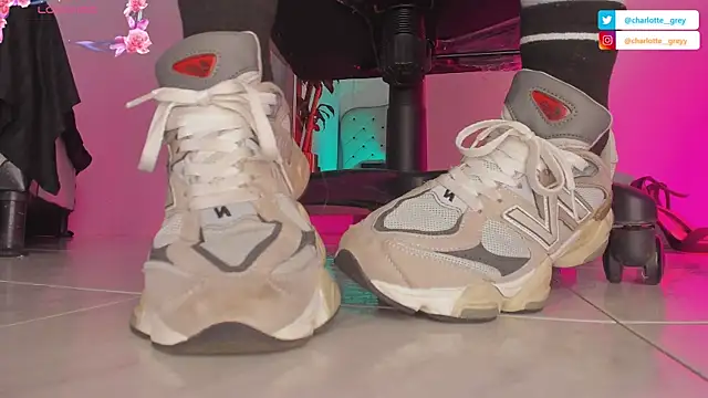 charlotte  grey online show from October 18, 9:05 pm