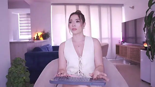 honeyann08 online show from November 7, 8:58 pm