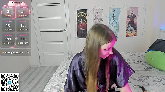 Snapshot of JorRoger chatting on September 20, 8:07 pm JorRoger online show from September 20, 8:07 pm