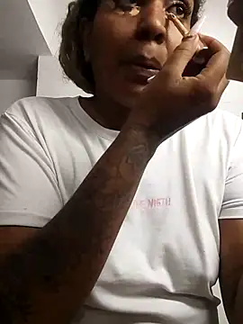 ELLA KELLY online show from November 11, 11:40 am