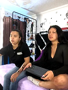 1lovelygirls online show from December 2, 12:29 pm