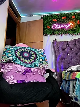 hot cherry online show from May 22, 7:23 pm
