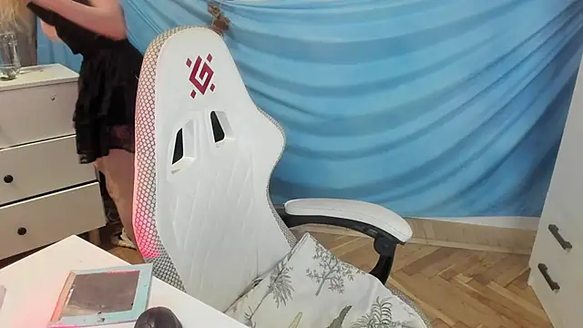 Silly  Milly online show from October 28, 11:20 pm