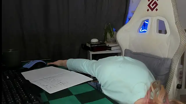 Silly  Milly online show from June 12, 3:58 am