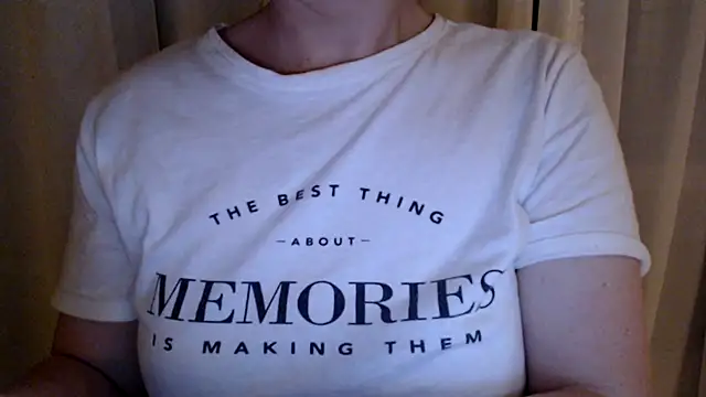 Snapshot of Sandysecret chatting on September 9, 8:30 pm Sandysecret online show from September 9, 8:30 pm