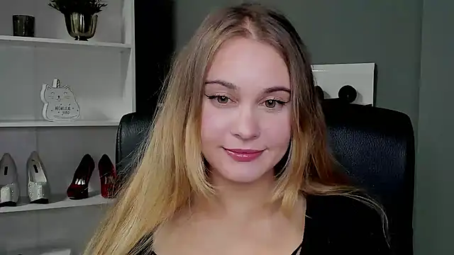 kitty valeria online show from September 22, 8:40 pm