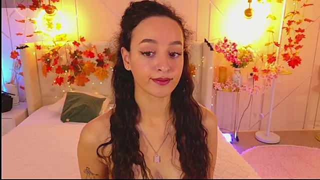 Lolly Neal online show from November 23, 4:48 am