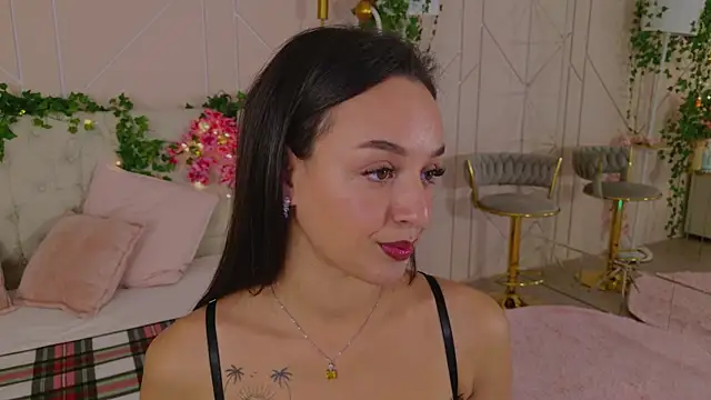 Lolly Neal online show from October 8, 5:01 am