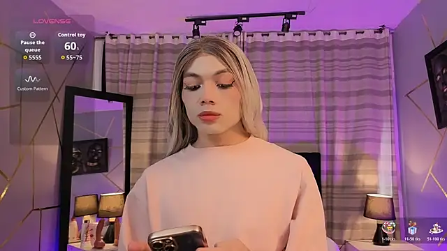 Megan Do Santos online show from November 29, 8:24 pm