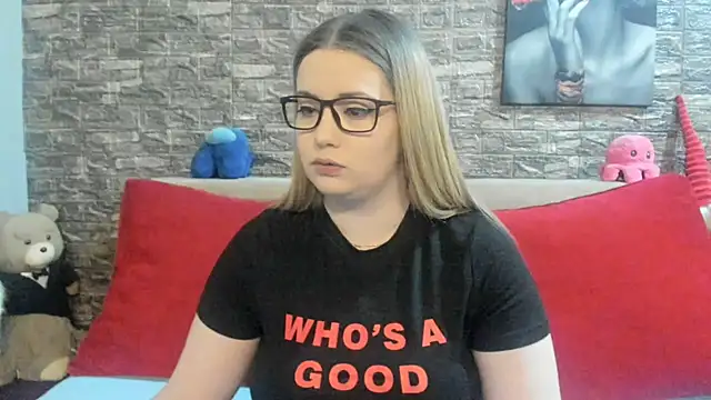 kalindahot online show from April 2, 6:05 pm