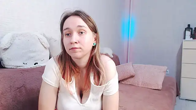lovely hayley online show from June 16, 10:33 pm