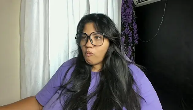 AvrilRizoX online show from April 30, 4:12 pm