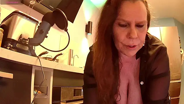 Endrocleia online show from March 22, 2:06 am