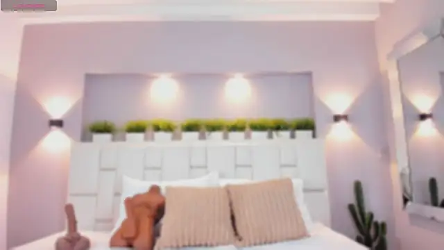 HelenaRoos online show from February 20, 7:37 pm