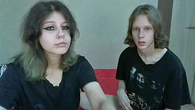 Snapshot of Crystal_Love_Porn chatting on October 17, 10:35 pm Crystal Love Porn online show from October 17, 10:35 pm