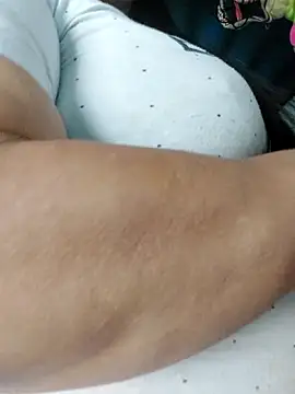 clarita 01 online show from March 12, 1:03 pm