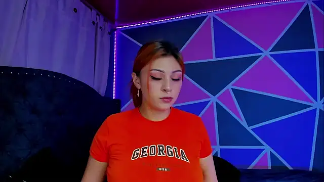 Emmily Walker online show from April 15, 3:07 am