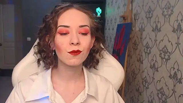 FascinatingEyess online show from June 2, 7:48 pm