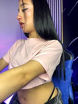 Ady 18 online show from November 14, 9:48 pm