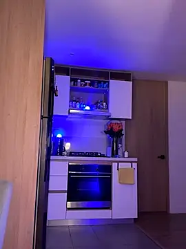 SaraFerreira online show from December 16, 1:33 am