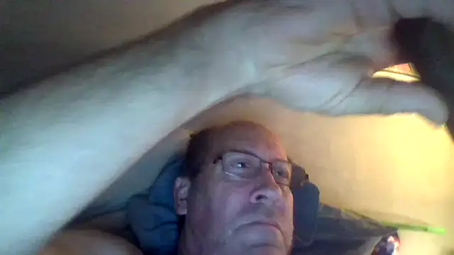 hornyrich69 online show from January 17, 7:05 am