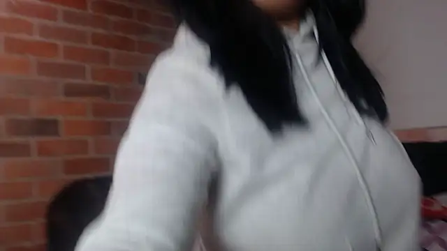 salome  hills1 online show from December 5, 4:30 pm