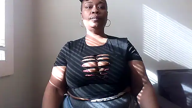 AllLeggs online show from March 17, 9:19 pm