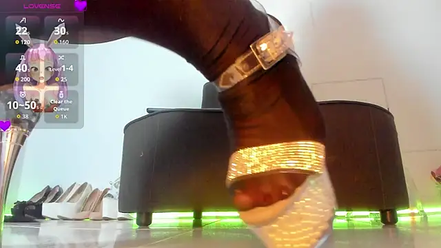 violetmontan online show from September 25, 11:35 pm