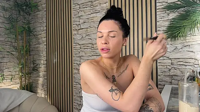 NattyFierros online show from December 16, 6:47 pm