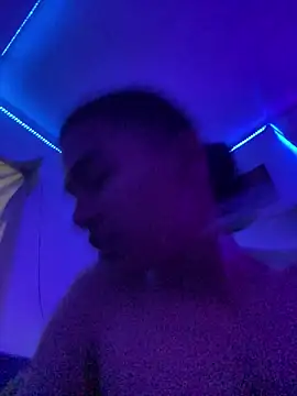 RoomExotic11 online show from January 18, 12:29 am