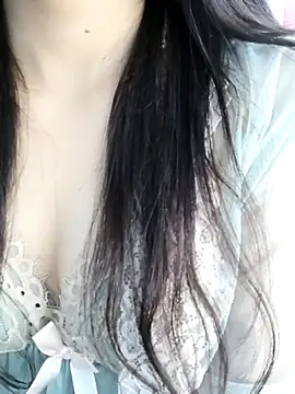 Snapshot of _Linez_ chatting on September 14, 6:28 pm Linez online show from September 14, 6:28 pm