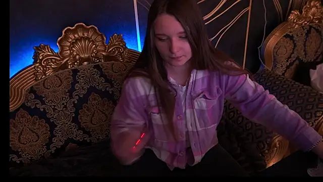 MagicPeachh  online show from February 2, 1:43 pm