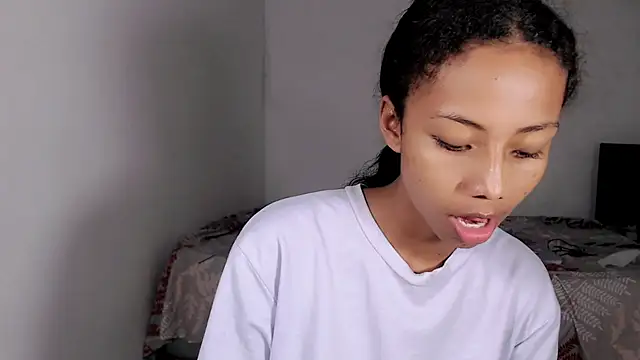 jasmin brunette  online show from December 3, 12:29 pm