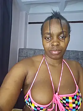 Snapshot of freaky_j_ chatting on October 18, 12:36 am freaky j online show from October 18, 12:36 am