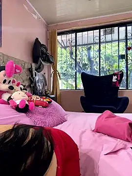 Milk chloe online show from January 7, 6:44 pm