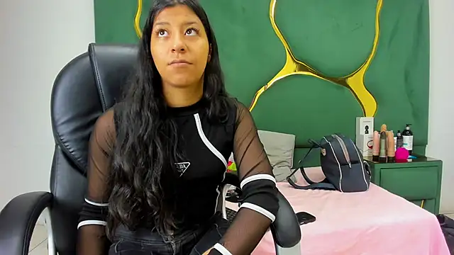 VaneLin18 online show from December 22, 10:02 pm