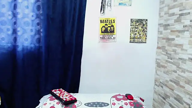 SamanthaSwan online show from December 5, 5:58 pm